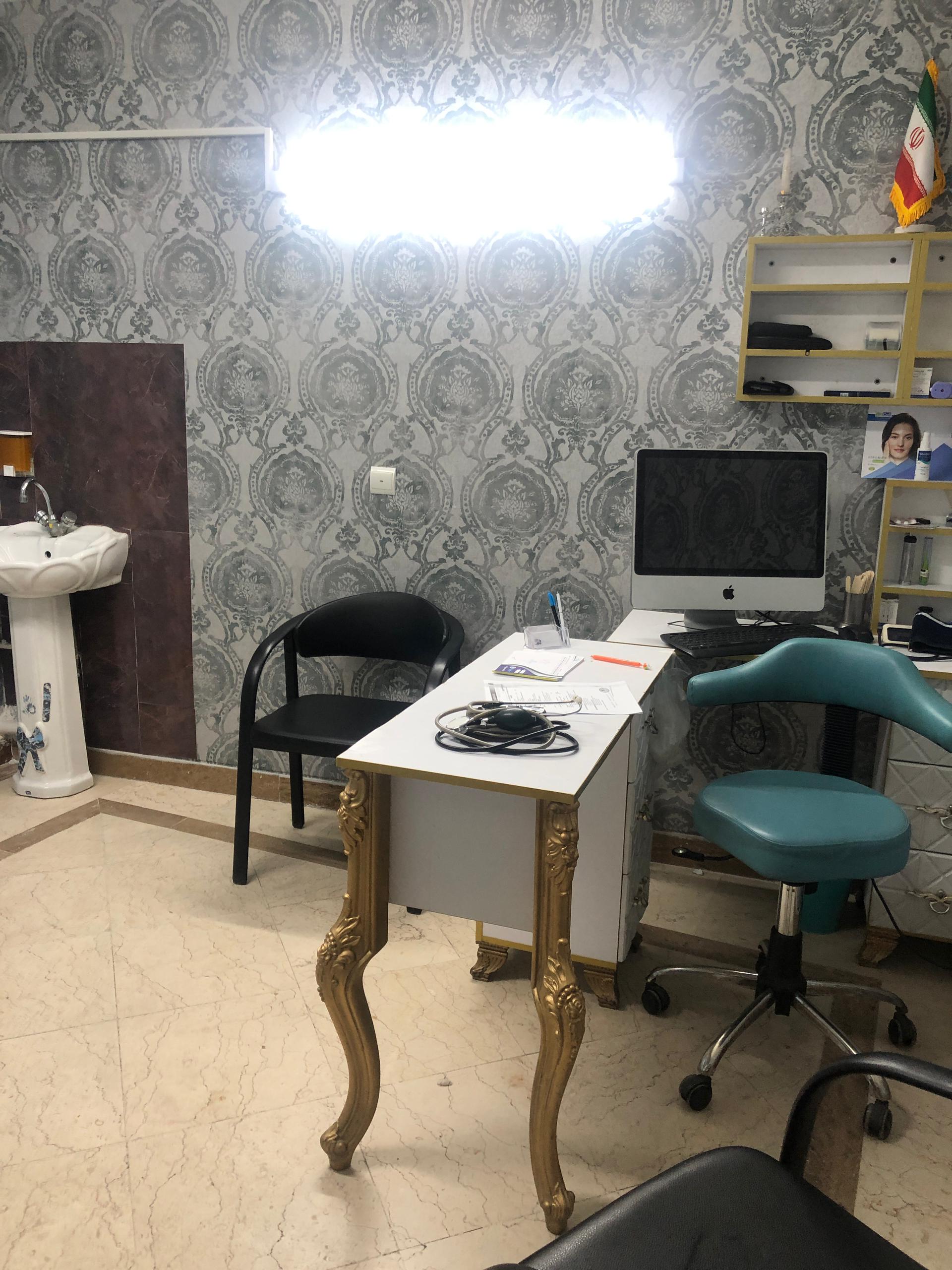 درمانگاه شبانه روزی رز آبی