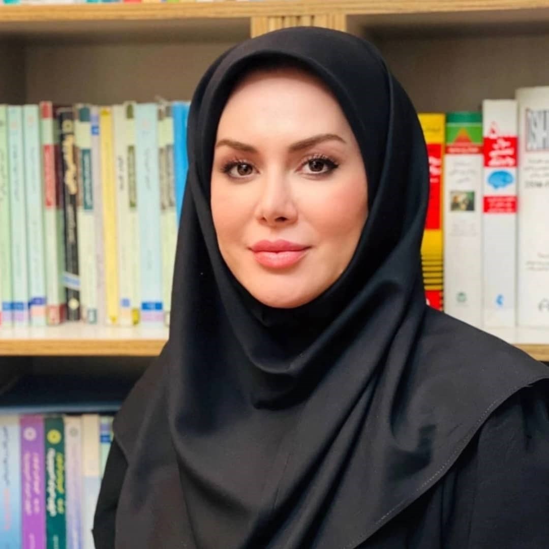 دکتر لعیا احمدزاده