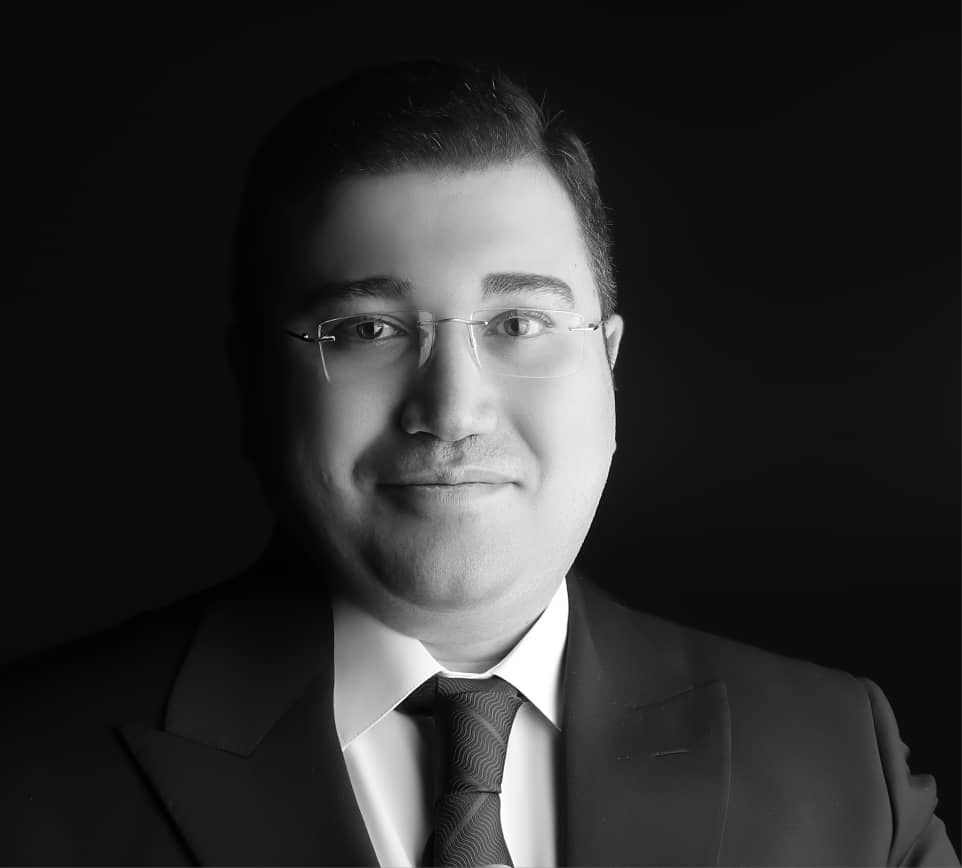 دکتر آریا قاسمی